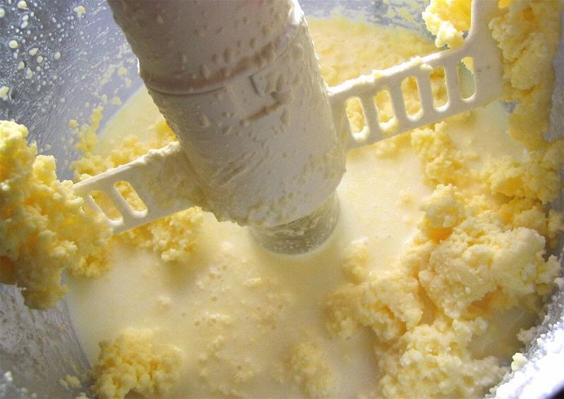Comment faire du beurre et de la crème fraîche maison, la recette de