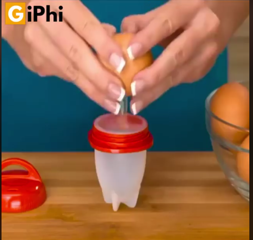 Utiliser des moules à œuf dur !